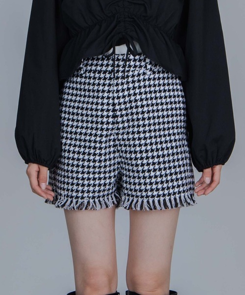 WEGO（ウィゴー）の「WEGO/ツイードチェックショーパン（その他パンツ・レディース・ブラック系その他2・FREE）」の6枚目の写真