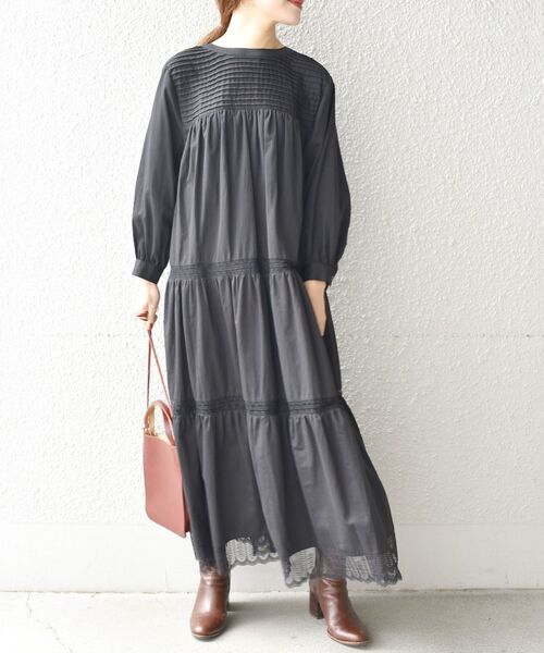 SHIPS(シップス)の「【先行】【WEB限定】【手洗い可能】レースフリルロングワンピース◆(ワンピース)」|ブラック