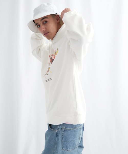 EMMA CLOTHES(エマクローズ)の「8bit Flower Print 裏毛 オーバーサイズプルオーバーパーカー EMMA CLOTHES(パーカー・メンズ・チャコール/ホワイト・FREE)」の6枚目の写真
