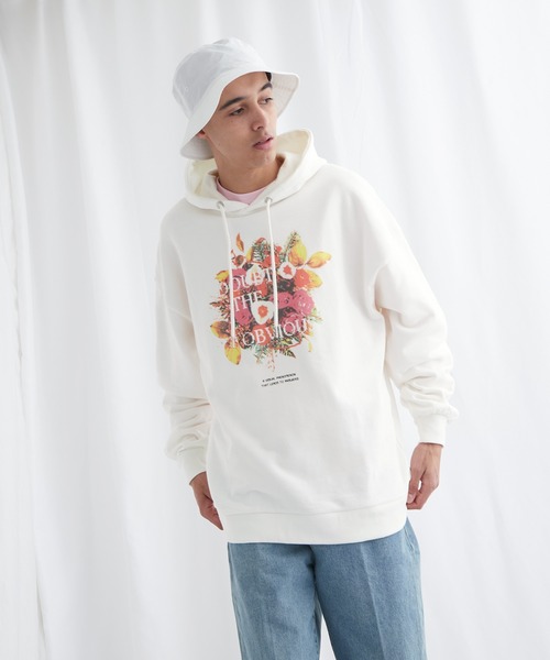 EMMA CLOTHES(エマクローズ)の「8bit Flower Print 裏毛 オーバーサイズプルオーバーパーカー EMMA CLOTHES(パーカー・メンズ・チャコール/ホワイト・FREE)」の8枚目の写真