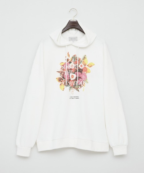 EMMA CLOTHES(エマクローズ)の「8bit Flower Print 裏毛 オーバーサイズプルオーバーパーカー EMMA CLOTHES(パーカー・メンズ・チャコール/ホワイト・FREE)」の14枚目の写真