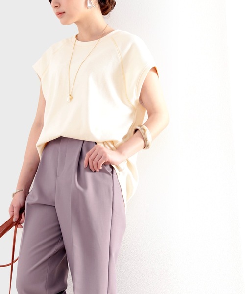 classicalelf(クラシカルエルフ)の「ふんわり柔らか、オーガニックコットン。配色ステッチフレンチTシャツ(Tシャツ/カットソー)」|ベージュ