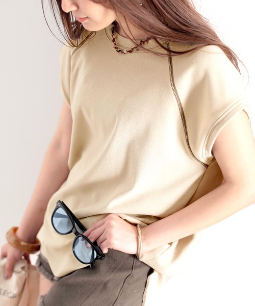 classicalelf(クラシカルエルフ)の「ふんわり柔らか、オーガニックコットン。配色ステッチフレンチTシャツ(Tシャツ/カットソー・レディース・チャコールグレー/ブラック/ベージュ/オフホワイト/モカ/グレー系その他/グレイッシュベージュ・MEDIUM/LARGE/X-LARGE)」の18枚目の写真