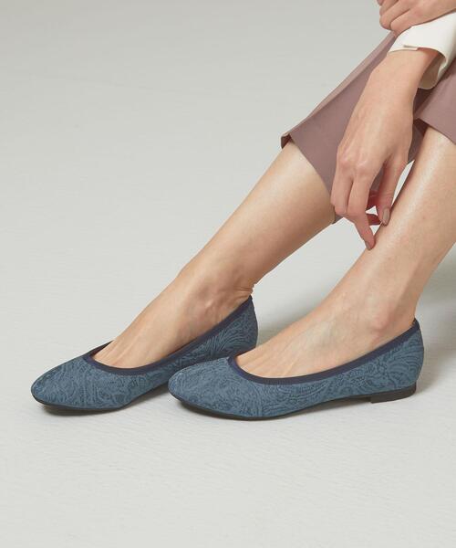 closet story（クローゼットストーリー）の「＜closet story＞ JODペイズリー ラウンド フラットシューズ（その他シューズ・レディース・ロイヤルブルー/ベージュ・24.5cm/23.5cm/23cm/24cm）」の4枚目の写真