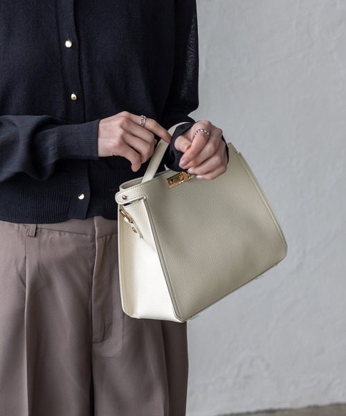 VitaFelice（ヴィータフェリーチェ）の「セレモニーバッグ ワンハンドル2wayミニショルダーバッグ 卒業式 卒園式 入園式 入学式 結婚式（ハンドバッグ・レディース・ブラック/アイボリー/ブラウン系その他/ベージュ系その他/ライトブルー/ブラック系その他/ベージュ系その他2・FREE）」の20枚目の写真