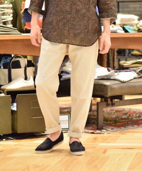 SHIPS（シップス）の「SHIPS: SOLOTEX(R) サフィラン リネン ハイブリッド イージー パンツ 21SS（その他パンツ・メンズ・ダークブルー/オートミール/ネイビー/ホワイト/ナチュラル/コバルトブルー/オレンジ/ライトオリーブ/ブラウン・LARGE/SMALL/MEDIUM/X-LARGE）」の4枚目の写真