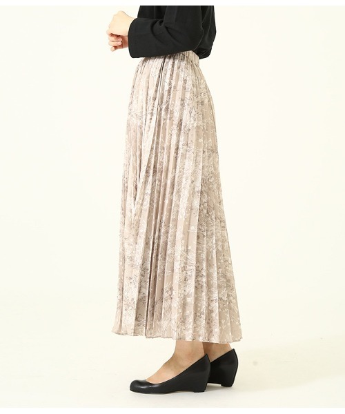 CLANE（クラネ）の「CLANE / クラネ：FLOWING FLOWER SKIRT：19109-6001[DEA]（スカート・レディース・ベージュ・1）」の6枚目の写真