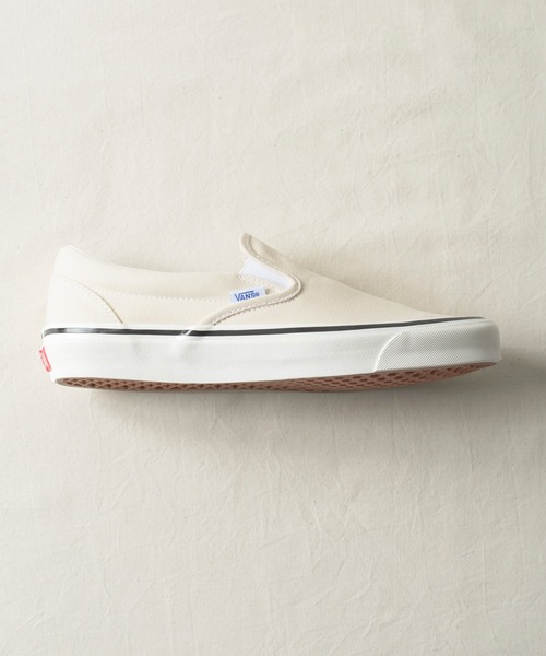VANS（バンズ）の「VANS ヴァンズ / CLASSIC SLIP-ON 98 DX クラシック キャンバス スリッポン / VN0A3JEX45Z / VN0A3JEXQWP / VN0A3JEXQA5（スリッポン・レディース・エメラルド/ホワイト/ブルー・24cm/23.5cm/23cm）」の16枚目の写真