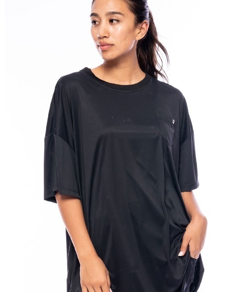 BILLABONG(ビラボン)の「BILLABONG レディース 【FOR SAND AND WATER】 RASH BIG TEE ラッシュTシャツワンピース【2021年春夏モデル】/ビラボン長袖ラッシュガード(水着)(ラッシュガード・レディース・ホワイト/グリーン/ブラック・LARGE/MEDIUM)」の1枚目の写真