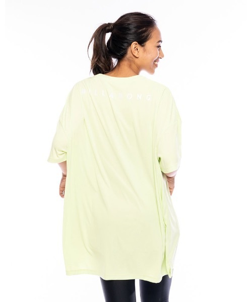 BILLABONG(ビラボン)の「BILLABONG レディース 【FOR SAND AND WATER】 RASH BIG TEE ラッシュTシャツワンピース【2021年春夏モデル】/ビラボン長袖ラッシュガード(水着)(ラッシュガード・レディース・ホワイト/グリーン/ブラック・LARGE/MEDIUM)」の20枚目の写真