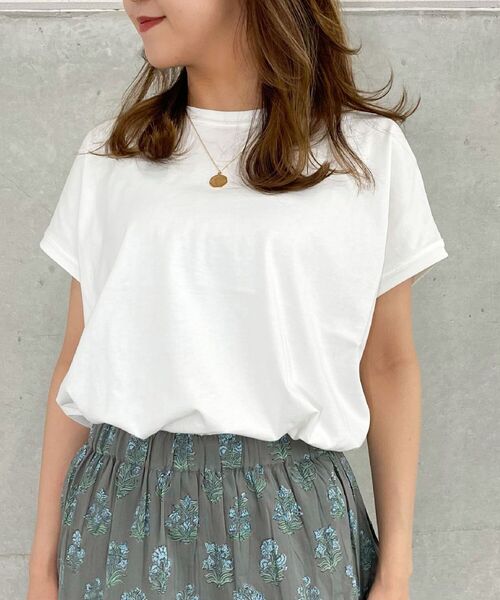 fredy repit（フレディレピ）の「[新色追加]ゆるワイドTシャツ（Tシャツ/カットソー・レディース・チャコールグレー/ベージュ/オフホワイト/サックスブルー/マスタード/キャメル/ブラック・38）」の2枚目の写真