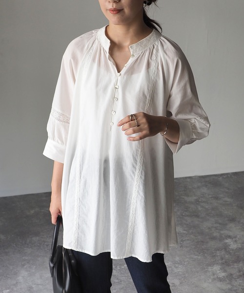 Riberry(リベリー)の「レースギャザーブラウス(シャツ/ブラウス・レディース・ブラック/オフホワイト/グレイッシュベージュ・MEDIUM)」の22枚目の写真