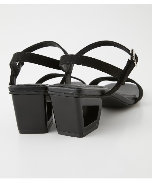 AZUL by moussy（アズールバイマウジー）の「NARROW STRAP SANDALS/ナローストラップサンダル（サンダル・レディース・ブラック/カーキ/シルバー・SMALL/MEDIUM/LARGE）」の9枚目の写真