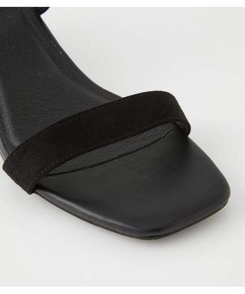 AZUL by moussy（アズールバイマウジー）の「NARROW STRAP SANDALS/ナローストラップサンダル（サンダル・レディース・ブラック/カーキ/シルバー・SMALL/MEDIUM/LARGE）」の15枚目の写真