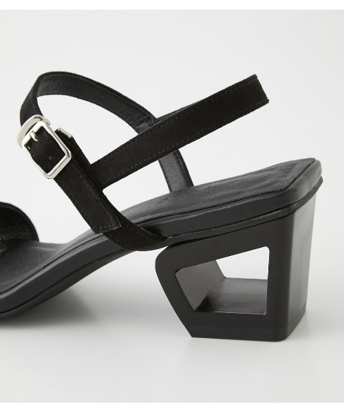 AZUL by moussy（アズールバイマウジー）の「NARROW STRAP SANDALS/ナローストラップサンダル（サンダル・レディース・ブラック/カーキ/シルバー・SMALL/MEDIUM/LARGE）」の20枚目の写真