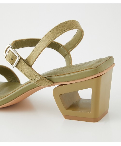 AZUL by moussy（アズールバイマウジー）の「NARROW STRAP SANDALS/ナローストラップサンダル（サンダル・レディース・ブラック/カーキ/シルバー・SMALL/MEDIUM/LARGE）」の10枚目の写真