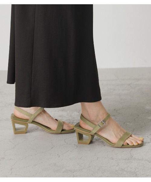 AZUL by moussy（アズールバイマウジー）の「NARROW STRAP SANDALS/ナローストラップサンダル（サンダル・レディース・ブラック/カーキ/シルバー・SMALL/MEDIUM/LARGE）」の16枚目の写真