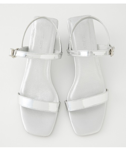 AZUL by moussy（アズールバイマウジー）の「NARROW STRAP SANDALS/ナローストラップサンダル（サンダル・レディース・ブラック/カーキ/シルバー・SMALL/MEDIUM/LARGE）」の5枚目の写真
