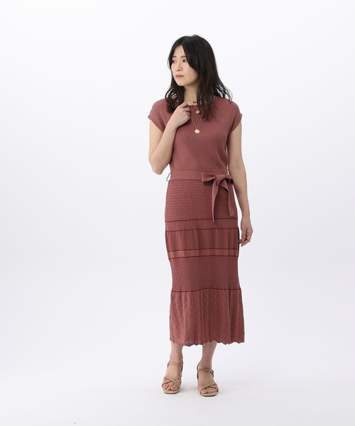 Fabulous Angela（ファビュラスアンジェラ）の「透かし編みリブニットワンピース（ワンピース・レディース・ベージュ/ピンク/モカ・FREE）」の16枚目の写真