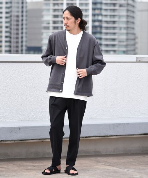 SHIPS（シップス）の「【WEB限定】SHIPS: 《洗えるニットとTシャツがセット》 TECH LINEN レイヤード カーディガン (リラックスフィット)（カーディガン/ボレロ・メンズ・ライトブルー/ネイビー/ダークグレー・SMALL/MEDIUM/LARGE）」の20枚目の写真
