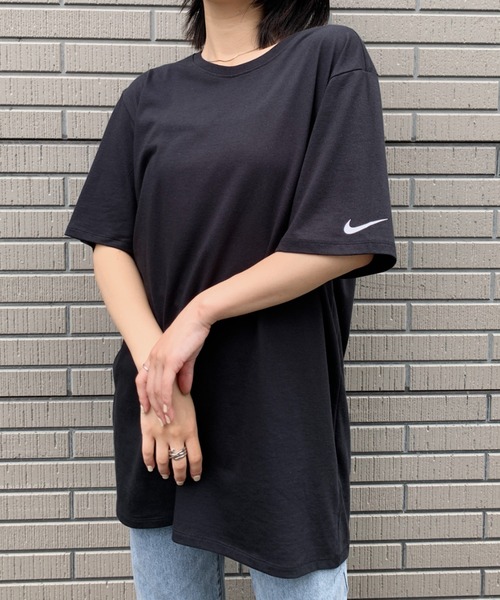 CLEA(クレア)の「Nike ナイキ / ワンポイントTシャツ Core Cotton Tee(Tシャツ/カットソー・レディース・ホワイト/ブラック/チャコール・L/M/XL/S)」の17枚目の写真