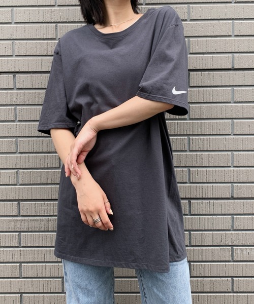CLEA(クレア)の「Nike ナイキ / ワンポイントTシャツ Core Cotton Tee(Tシャツ/カットソー・レディース・ホワイト/ブラック/チャコール・L/M/XL/S)」の20枚目の写真