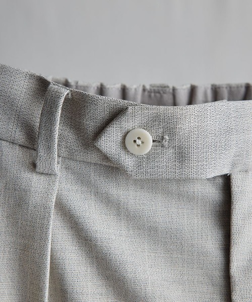 LIDNM（リドム）の「SLUB PINHEAD TROUSERS（スラックス・メンズ・ライトベージュ・SMALL）」の6枚目の写真