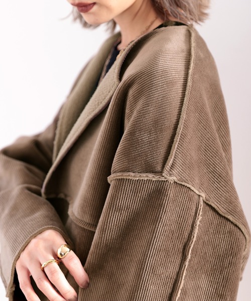 classicalelf（クラシカルエルフ）の「1枚でこなれ感。コーデュロイ×ボア2wayリバーシブルブルゾン（ノーカラージャケット・レディース・ベージュ/ブラウン/アイボリー・LARGE/MEDIUM/X-LARGE）」の17枚目の写真