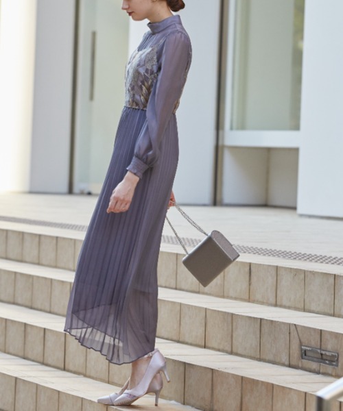 【美品】etoll. レースビスチェ×ボトルネックプリーツワンピース ドレス エトル etoll. レースビスチェ×ボトルネックプリーツワンピ