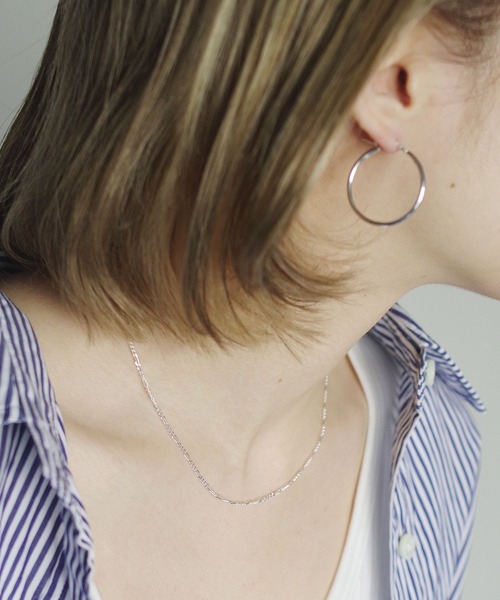 Taaii(ターイ)の「Taaii : SILVER925 FIGAROCHAIN SHORT NECKLACE / シルバー925 フィガロチェーンショート ネックレス(ネックレス・レディース・シルバー/ゴールド・FREE)」の4枚目の写真