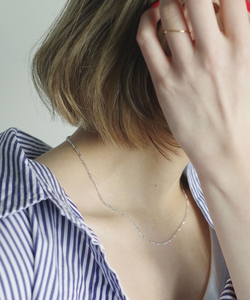 Taaii(ターイ)の「Taaii : SILVER925 FIGAROCHAIN SHORT NECKLACE / シルバー925 フィガロチェーンショート ネックレス(ネックレス・レディース・シルバー/ゴールド・FREE)」の3枚目の写真