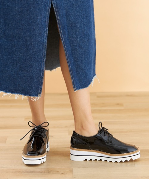 Fabby fabby（ファビィーファビィー）の「スクエア厚底ウィングチップレースアップシューズ（ドレスシューズ・レディース・ブラック/モカ/オフホワイト・MEDIUM/LARGE/SMALL）」の10枚目の写真