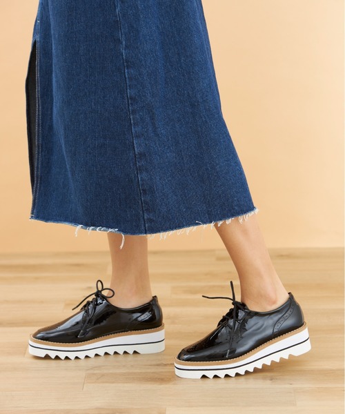 Fabby fabby（ファビィーファビィー）の「スクエア厚底ウィングチップレースアップシューズ（ドレスシューズ・レディース・ブラック/モカ/オフホワイト・MEDIUM/LARGE/SMALL）」の11枚目の写真