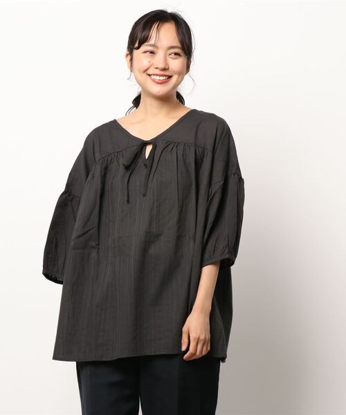 Samansa Mos2(サマンサ モスモス)の「バルーン袖ドビー前後着ブラウス(シャツ/ブラウス・レディース・チャコール/ブラウン/ベージュ/ブルー・フリ-)」の5枚目の写真