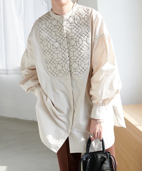 DISCOAT（ディスコート）の「キルト刺繍ビックシャツ（シャツ/ブラウス・レディース・ブラック/ベージュ/オフホワイト・FREE）」の21枚目の写真