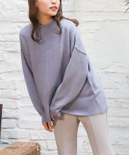 Honeys（ハニーズ）の「後スリットハイネック（ニット/セーター・レディース・アイボリー/杢グレー/ブラウン系その他/ベージュ系その他/グリーン系その他/ブルー系その他/ピンク系その他・LL/S/M/L）」の6枚目の写真