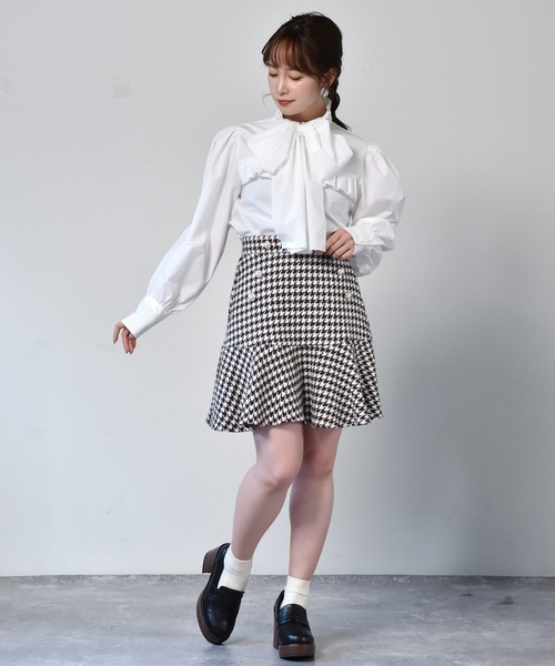 ems excite(エムズエキサイト)の「ボウタイBL(シャツ/ブラウス・レディース・ホワイト/ボルドー/ブラック系その他・FREE)」の12枚目の写真