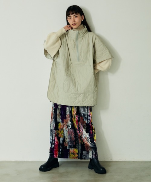 VACANCY（ヴァカンシー）の「ライトキルティング中綿ベスト（ダウンベスト・レディース・ブラック/カーキ/グレイッシュベージュ/ブルー・FREE）」の16枚目の写真