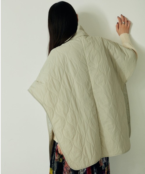 VACANCY（ヴァカンシー）の「ライトキルティング中綿ベスト（ダウンベスト・レディース・ブラック/カーキ/グレイッシュベージュ/ブルー・FREE）」の10枚目の写真