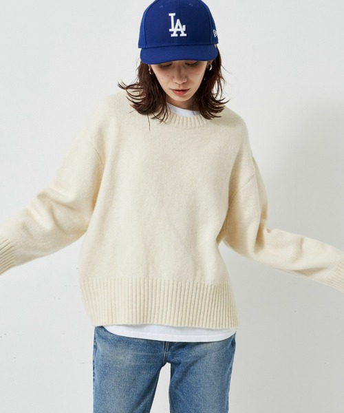 Auntie Rosa Holiday（アンティローザホリデー）の「クルーネックワイドシルエットプルオーバー（ニット/セーター・レディース・ホワイト/グレー/オレンジ/ブルー/グリーン・FREE）」の2枚目の写真