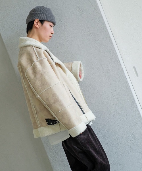 improves(インプローブス)の「フェイクムートン ワイド ダブルライダース ジャケット(ムートンコート・メンズ・ベージュ/アイボリー/ブラック・LARGE/MEDIUM)」の7枚目の写真