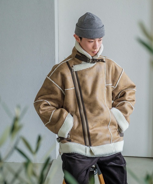 improves(インプローブス)の「フェイクムートン ワイド ダブルライダース ジャケット(ムートンコート・メンズ・ベージュ/アイボリー/ブラック・LARGE/MEDIUM)」の16枚目の写真