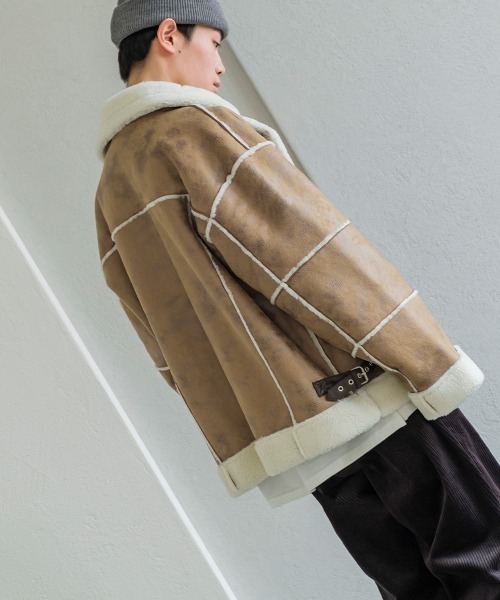 improves(インプローブス)の「フェイクムートン ワイド ダブルライダース ジャケット(ムートンコート・メンズ・ベージュ/アイボリー/ブラック・LARGE/MEDIUM)」の17枚目の写真