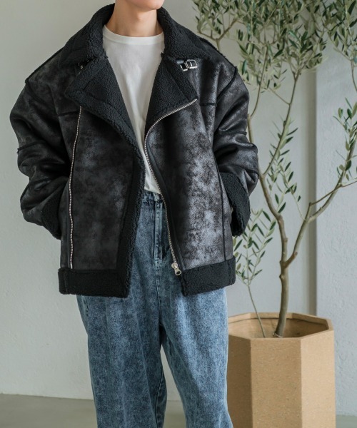 improves(インプローブス)の「フェイクムートン ワイド ダブルライダース ジャケット(ムートンコート・メンズ・ベージュ/アイボリー/ブラック・LARGE/MEDIUM)」の13枚目の写真