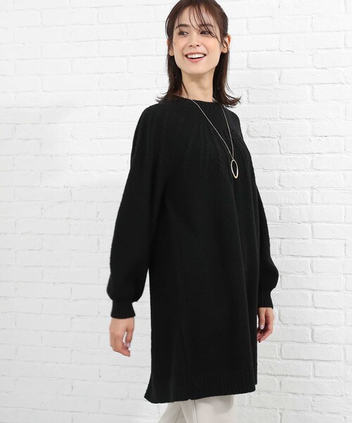 SHOO・LA・RUE(シューラルー)の「◆ふんわり求心編みチュニックワンピース(ニット/セーター・レディース・ピンク系/ライトブルー/オフホワイト/ブラック・00)」の3枚目の写真
