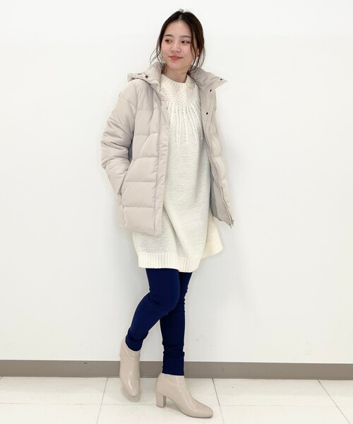 SHOO・LA・RUE(シューラルー)の「◆ふんわり求心編みチュニックワンピース(ニット/セーター・レディース・ピンク系/ライトブルー/オフホワイト/ブラック・00)」の6枚目の写真