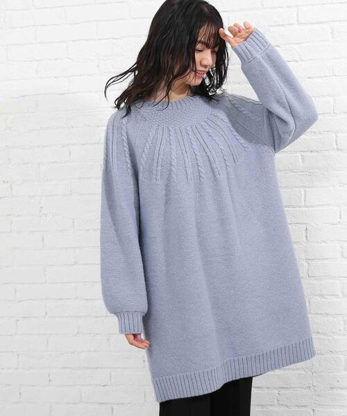 SHOO・LA・RUE(シューラルー)の「◆ふんわり求心編みチュニックワンピース(ニット/セーター・レディース・ピンク系/ライトブルー/オフホワイト/ブラック・00)」の7枚目の写真