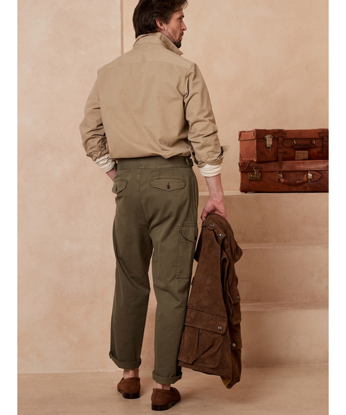 Banana Republic(バナナリパブリック)の「Br Archives エクスプローラー プリーツ パンツ(カーゴパンツ・メンズ・ベージュ/カーキ・30/32/34/31/33/29/28)」の4枚目の写真