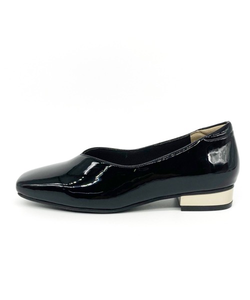 Noubel Voug Relax（ヌーベルヴォーグリラックス）の「【晴雨兼用】 ソフトエナメルタイプ スクエアトゥ ローヒール パンプス【2022新作】（レインシューズ・レディース・ブラック/グレイッシュベージュ/アイボリー/モスグリーン・M/S/L/LL）」の14枚目の写真