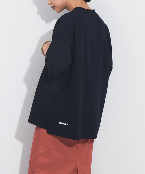 KELTY(ケルティ)の「KELTY別注ワンポイントTシャツ(Tシャツ/カットソー・レディース・ホワイト/ブラック/ベージュ/グリーン・S/M)」の2枚目の写真